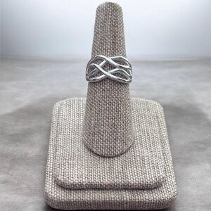 NWT 925 Sterling Silver Wave Ring Band! Available in sizes 6-12! NEW!